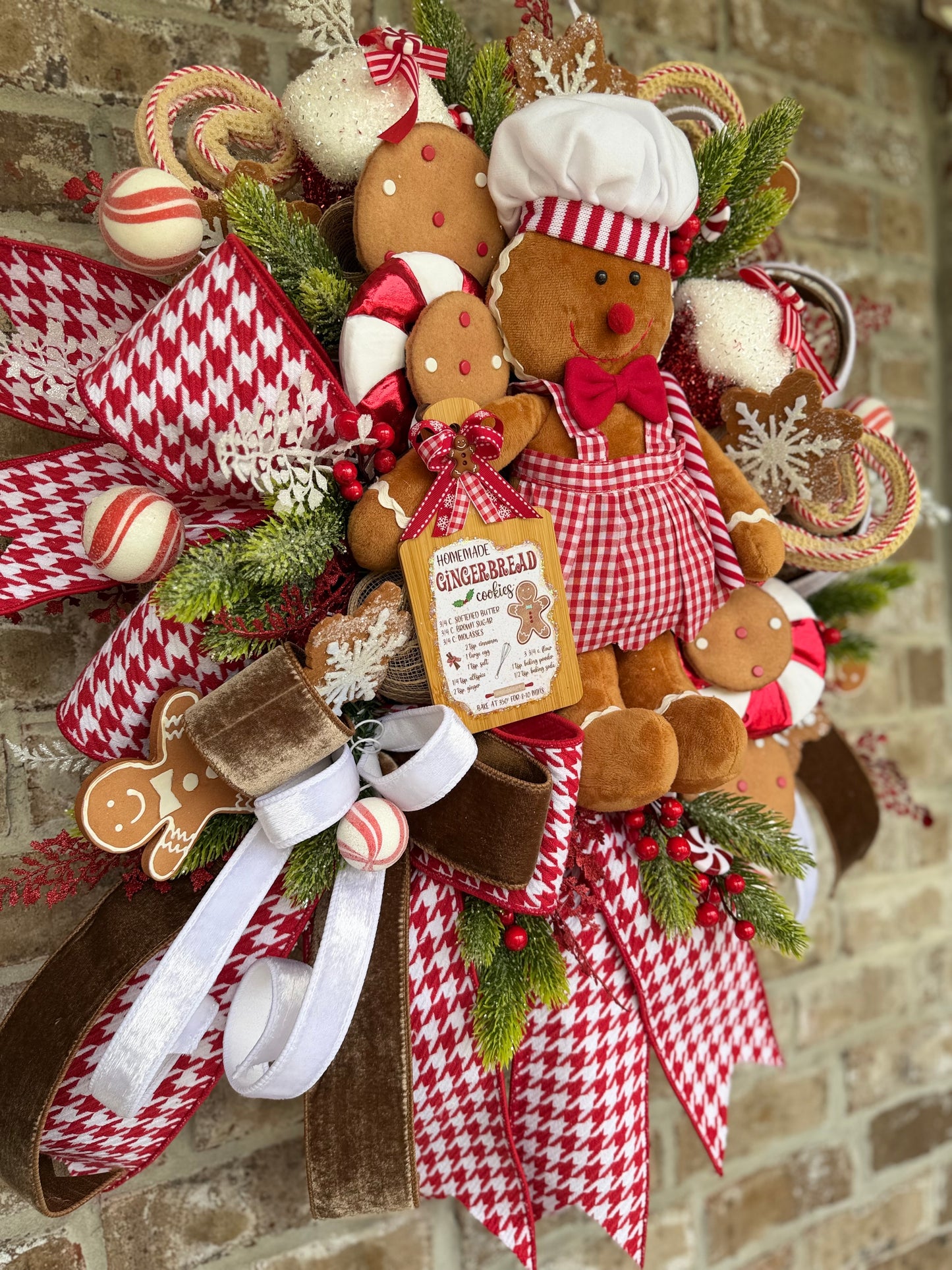 Gingerbread Peppermint Wreath