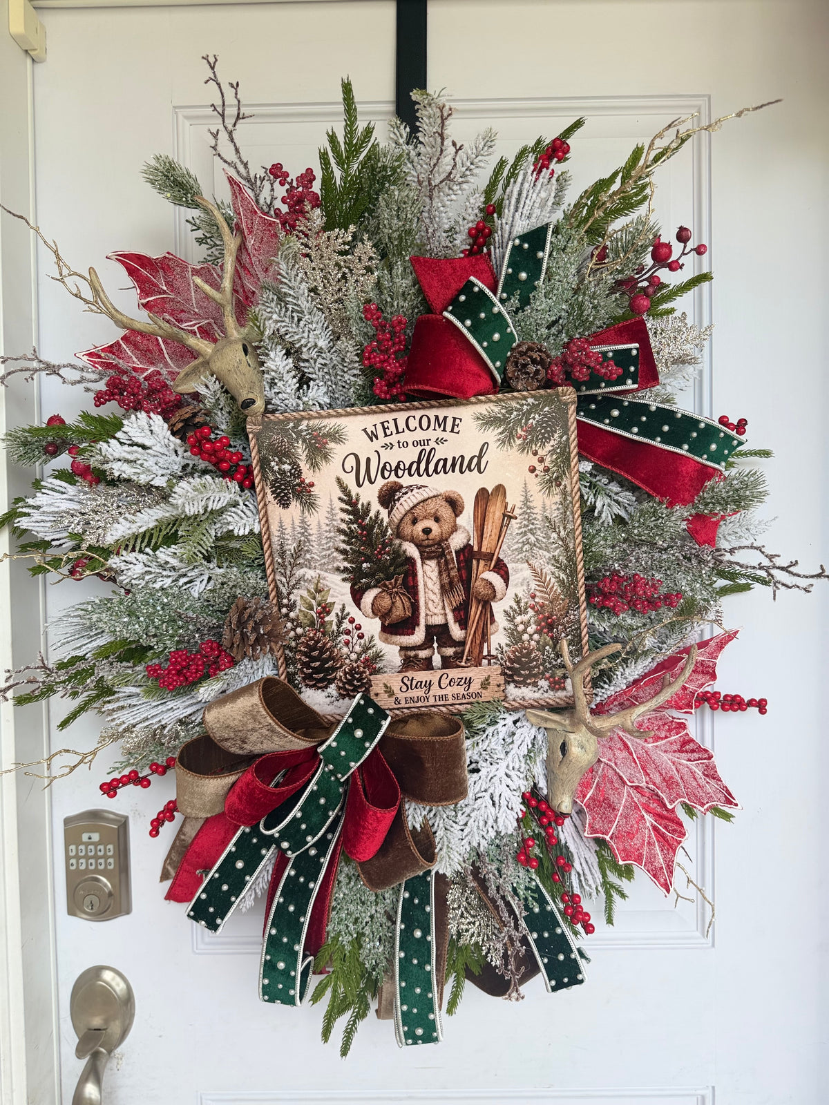 Woodland Christmas Wreath – Stay Cozy Collection