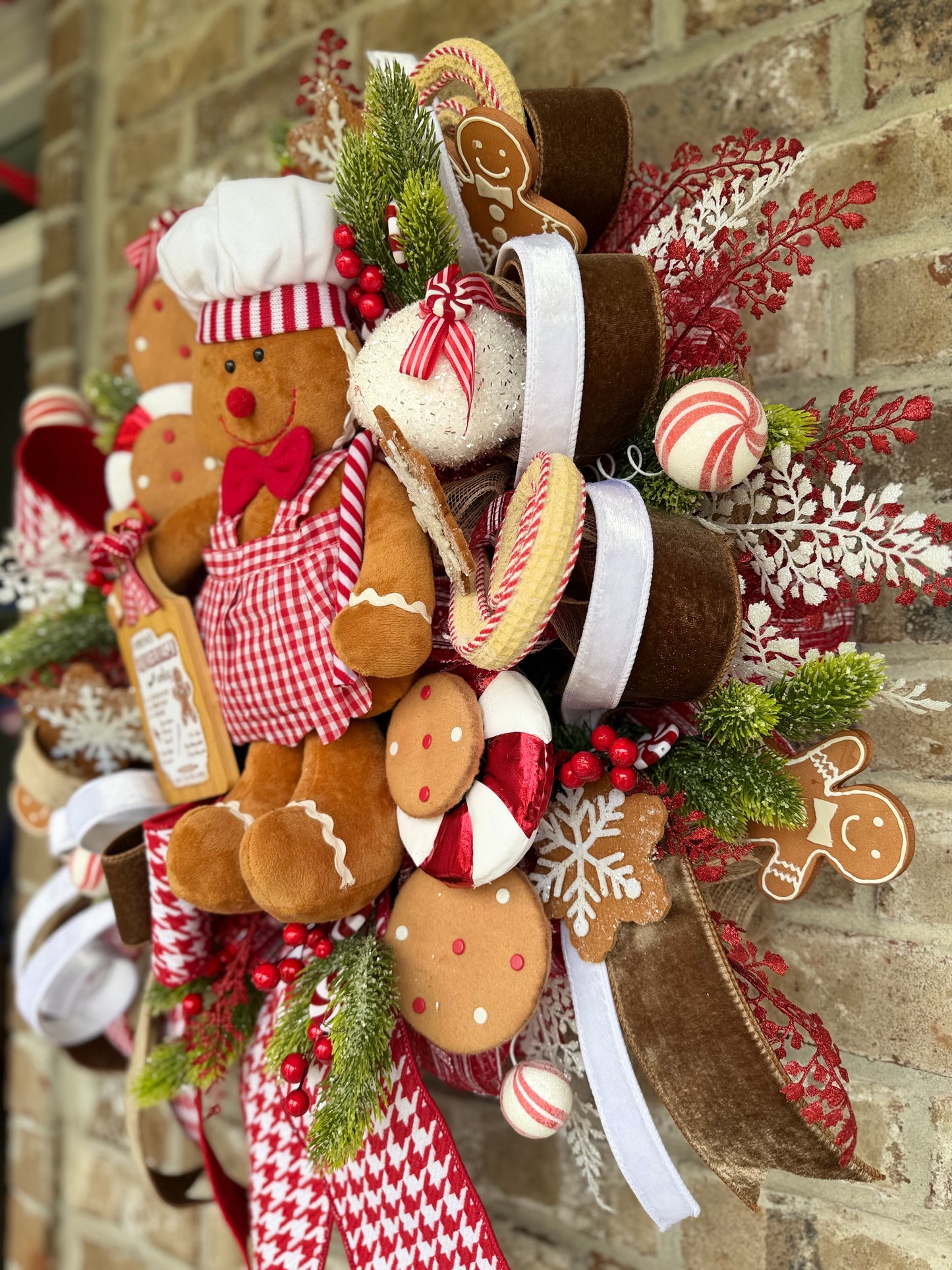 Gingerbread Peppermint Wreath
