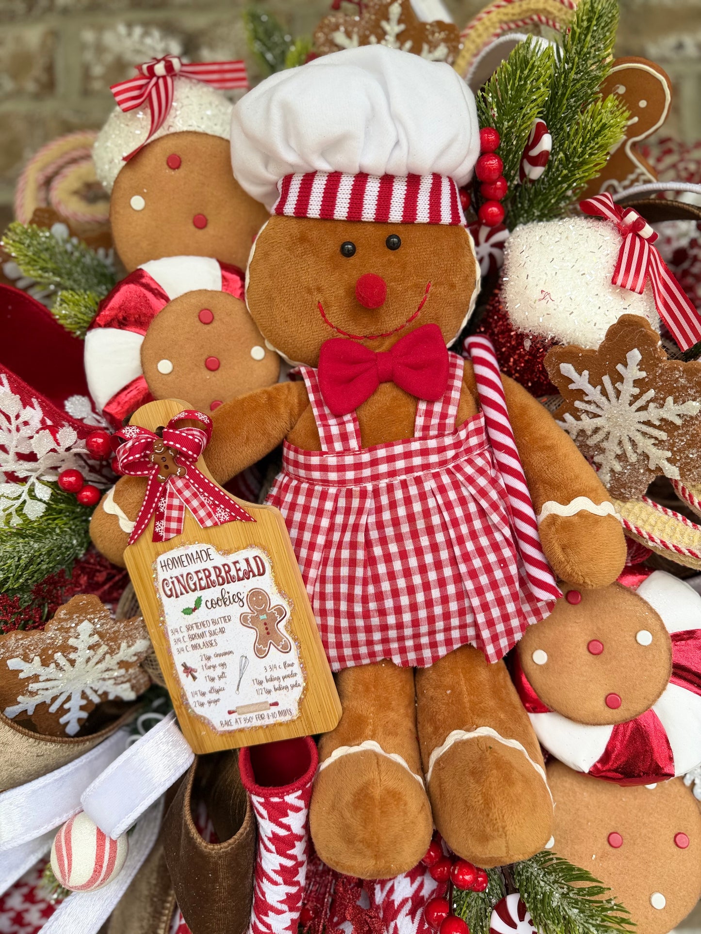 Gingerbread Peppermint Wreath