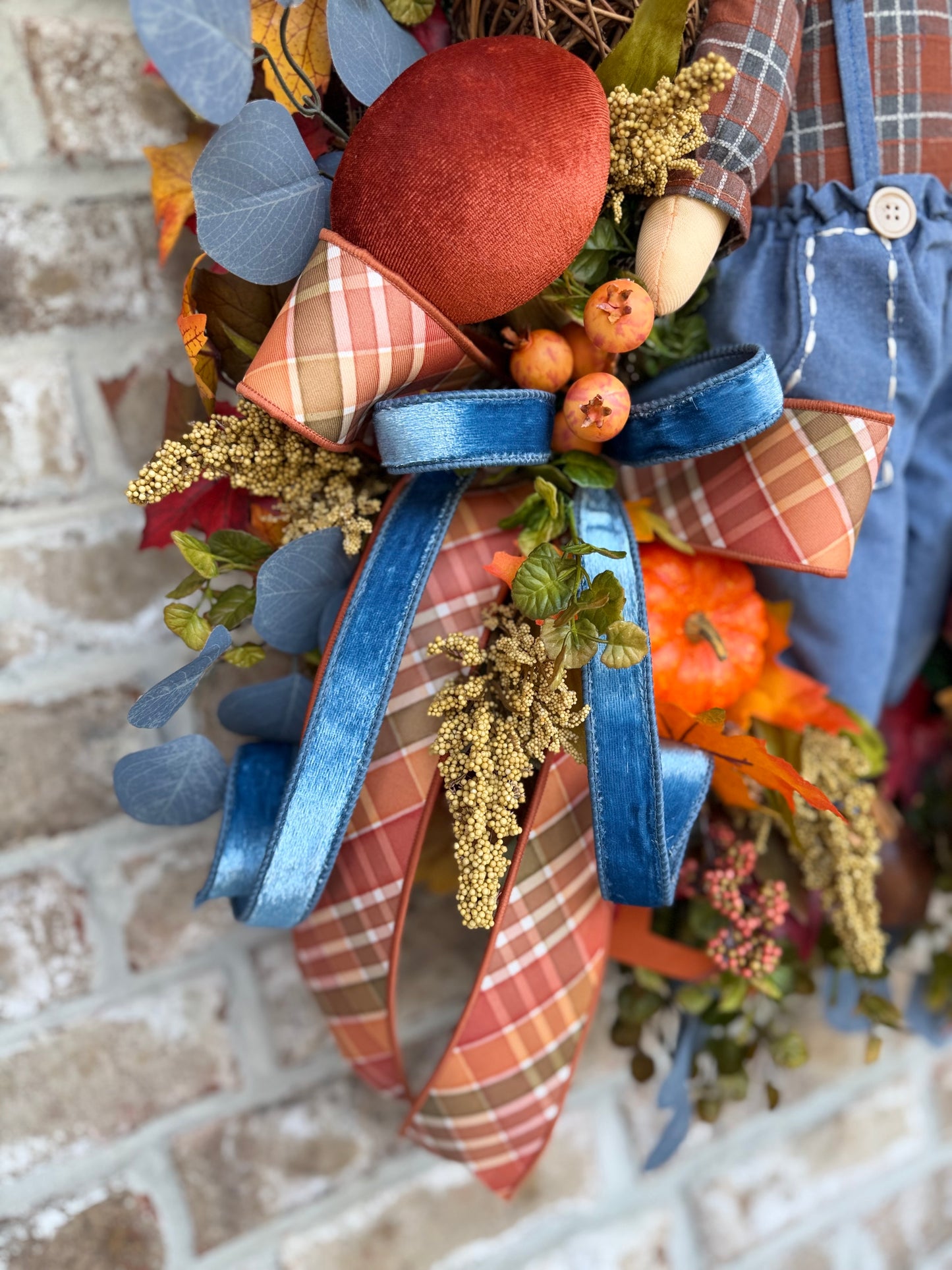 Pumpkin Pie Scarecrow